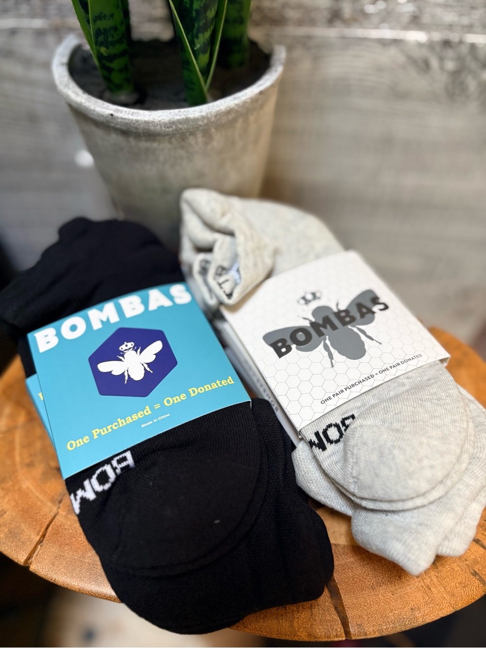 Bombas | NWT 6x Pairs of Low-Cut Midweight Ankle Socks - Large, 3x Gray/3x Black